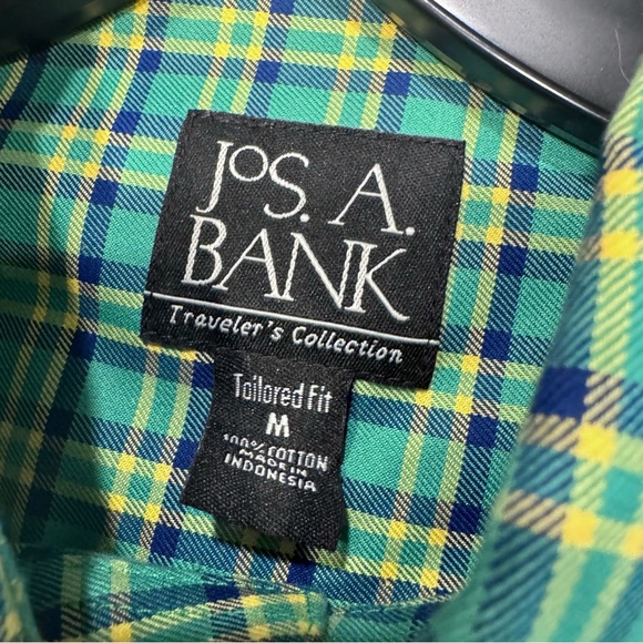 Jos A Bank Men’s Traveler's Collection Shirt Size M Long Sleeve Plaid Cotton NEW - Picture 4 of 9